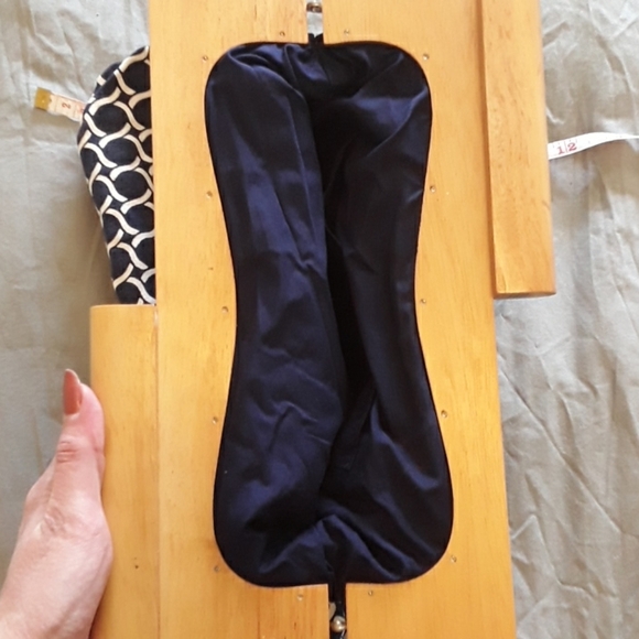 EUC  navy/white patterned canvas and wood clutch - Picture 3 of 5